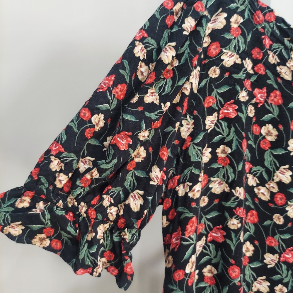 Draper James RSVP Black Floral Puff Sleeve Top XS Rayon Whimsigoth Cottagecore - Picture 3 of 8